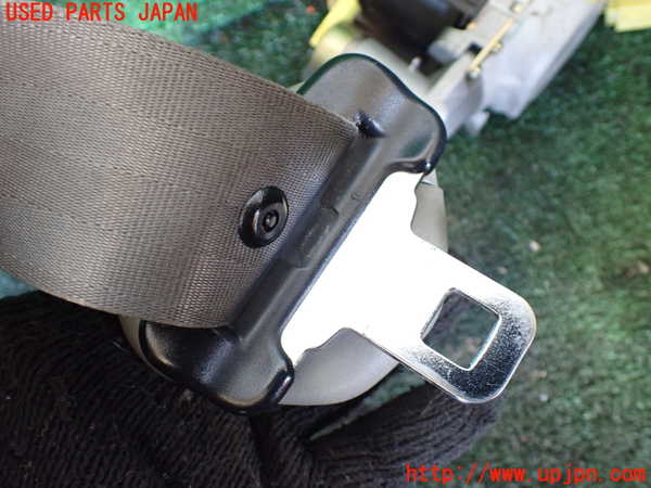 1UPJ-9236237045]ジムニー(JB23W)運転席シートベルト 中古_2