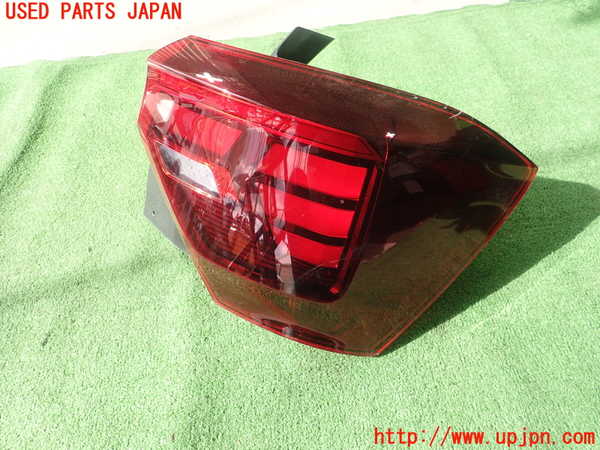 1UPJ-9236241530]VW ポロ(AWDLA)右テールランプ 中古_2