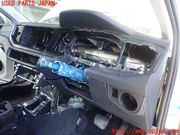 1UPJ-9236247505]VW ポロ(AWDLA)ダッシュボード 中古_2