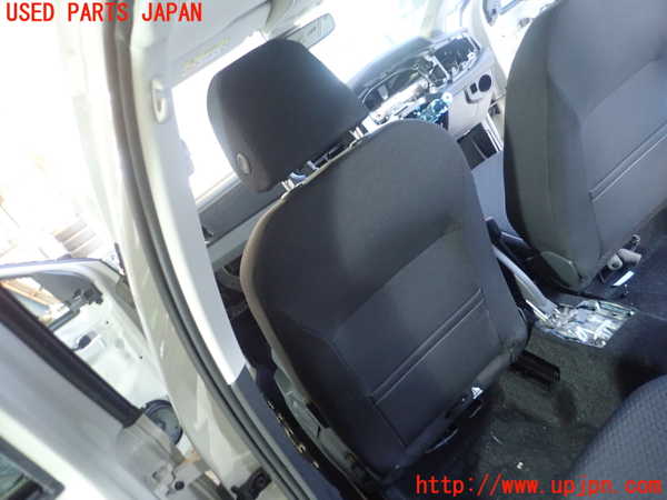 1UPJ-9236247065]VW ポロ(AWDLA)助手席シート 中古_2