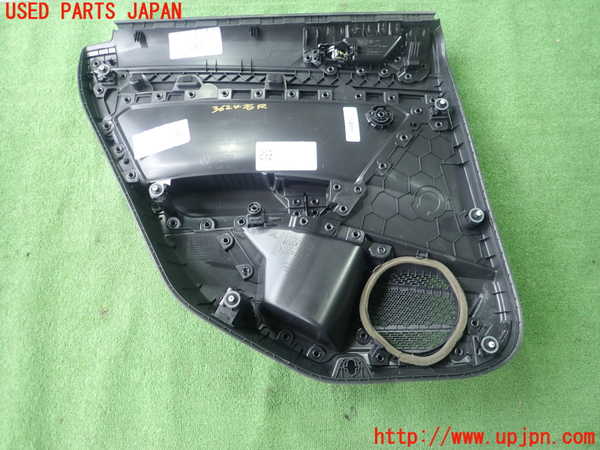 1UPJ-9236241294]VW ポロ(AWDLA)右後ドア内張り 中古_3