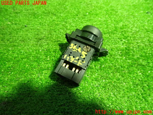 1UPJ-9236256290]インテグラ タイプR(DC5)ハザードスイッチ 中古_3
