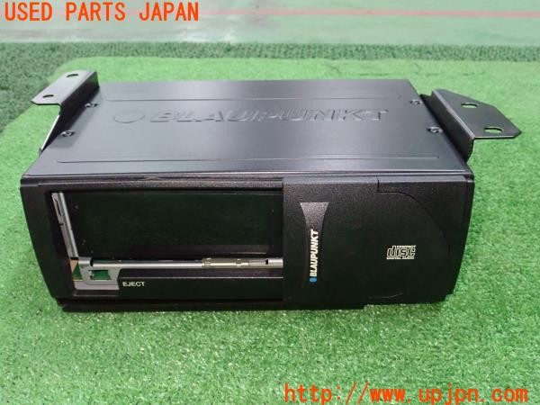 3UPJ=9236260501]アルファロメオ 156 GTAセレスピード(932AXB)純正 BLAUPUNKT ブラウプンクト CDチェンジャー 中古_3