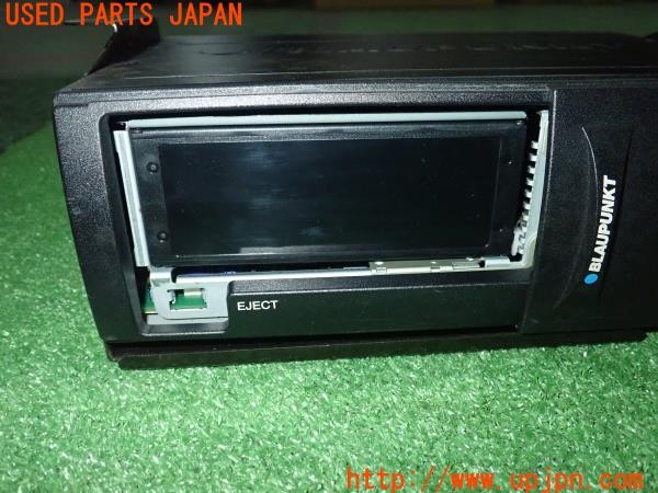 3UPJ=9236260501]アルファロメオ 156 GTAセレスピード(932AXB)純正 BLAUPUNKT ブラウプンクト CDチェンジャー 中古_4