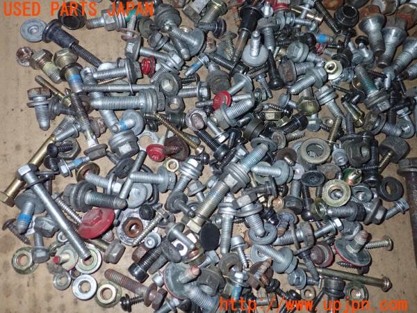 3UPJ=9236260720]アルファロメオ 156 GTAセレスピード(932AXB)ネジ・ナット・ステー類 セット ジャンク_4