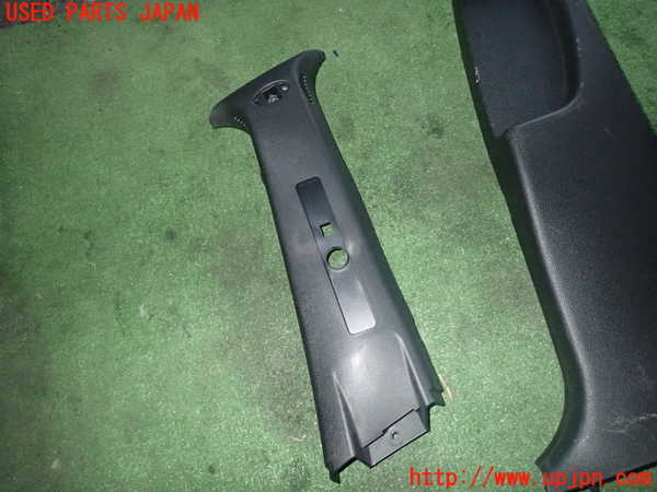 1UPJ-9236267665]アルファロメオ・156 GTA(932AXB)右センターピラートリム 中古_2