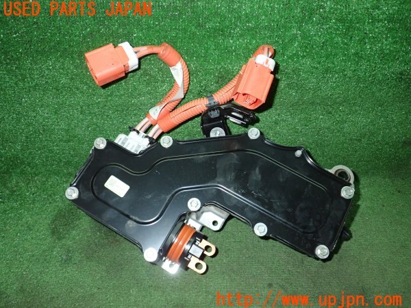 3UPJ=9236270580]MIRAI(ミライ)(JPD10)純正 G9A70-62010 FC インバータ インプット ジャンクション 中古_3
