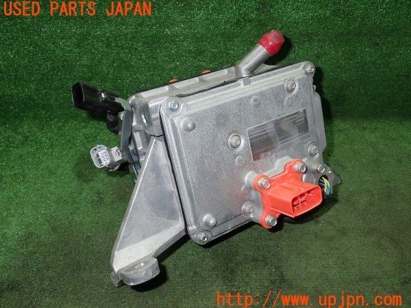 3UPJ=9236270582]MIRAI(ミライ)(JPD10)純正 FCウォーター&ハイドロジェンポンプインバーター 中古_2