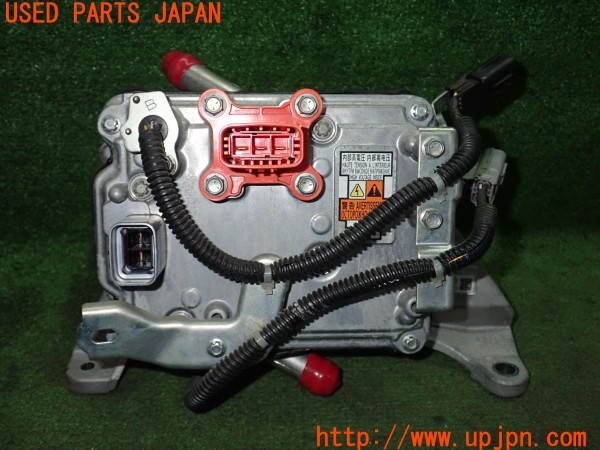 3UPJ=9236270582]MIRAI(ミライ)(JPD10)純正 FCウォーター&ハイドロジェンポンプインバーター 中古_3