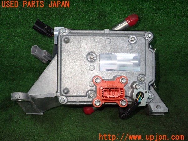 3UPJ=9236270582]MIRAI(ミライ)(JPD10)純正 FCウォーター&ハイドロジェンポンプインバーター 中古_4