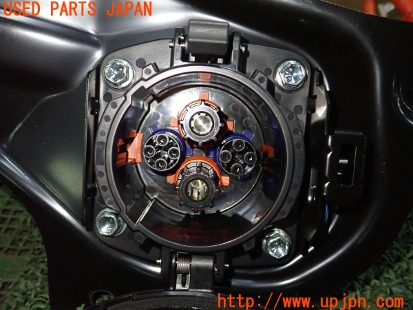 3UPJ=9236270583]MIRAI(ミライ)(JPD10)純正 82670-62010 ジャンクションブロック 中古_5