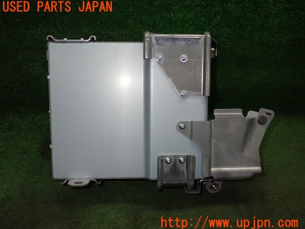 3UPJ=9236270584]MIRAI(ミライ)(JPD10)純正 86210-62010 ボルテージインバーター 中古_3
