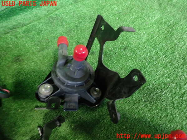 2UPJ-9236272110]MIRAI(ミライ)(JPD10)ウォーターポンプ 中古_2