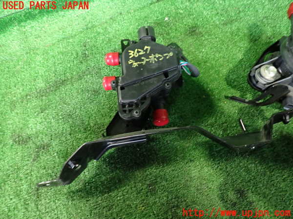 2UPJ-9236272110]MIRAI(ミライ)(JPD10)ウォーターポンプ 中古_4