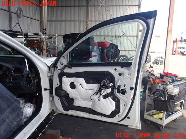 2UPJ-9236281230]BMW アクティブハイブリッド5(AH5)(FZ35)右前ドア (43R-00050) 中古 (F10)_5