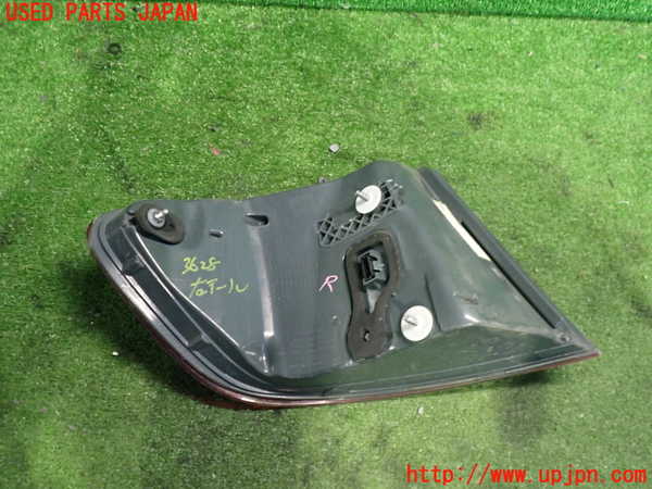 2UPJ-9236281530]BMW アクティブハイブリッド5(AH5)(FZ35)右テールランプ 中古 (F10)_2
