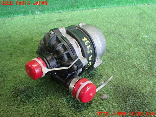 2UPJ-9236282110]BMW アクティブハイブリッド5(AH5)(FZ35)ウォーターポンプ 中古 (F10)_2