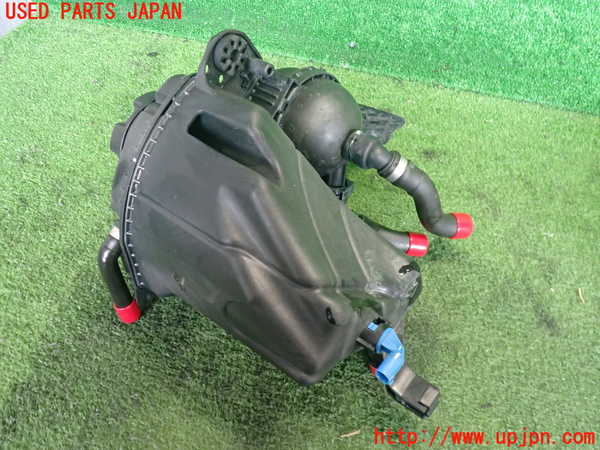 2UPJ-9236282410]BMW アクティブハイブリッド5(AH5)(FZ35)ラジエータータンク 中古 (F10)_2