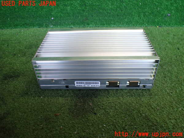 2UPJ-9236286525]BMW アクティブハイブリッド5(AH5)(FZ35)アンプ 中古 (F10)_2
