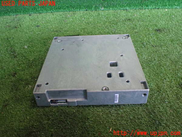 2UPJ-9236286660]BMW アクティブハイブリッド5(AH5)(FZ35)TVチューナー 中古 (F10)_2