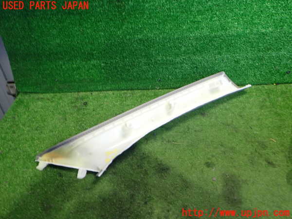 2UPJ-9236287660]BMW アクティブハイブリッド5(AH5)(FZ35)左フロントピラートリム 中古 (F10)_2