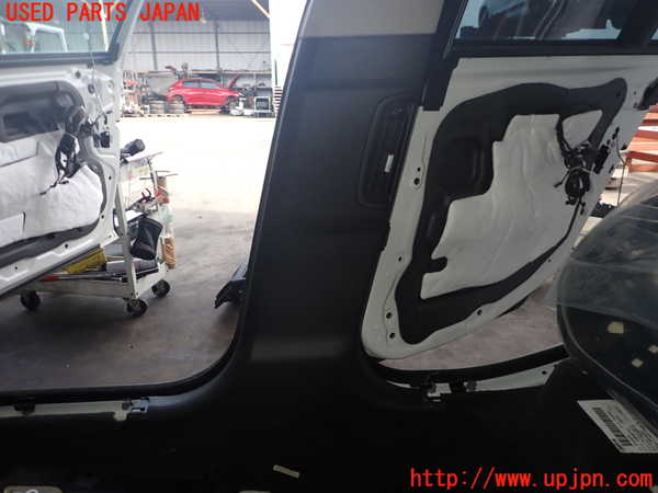 2UPJ-9236287665]BMW アクティブハイブリッド5(AH5)(FZ35)右センターピラートリム 中古 (F10)_3