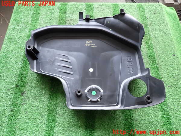 2UPJ-9236292160]BMW X4(XW20)(F26)エンジンアッパーカバー 中古_3