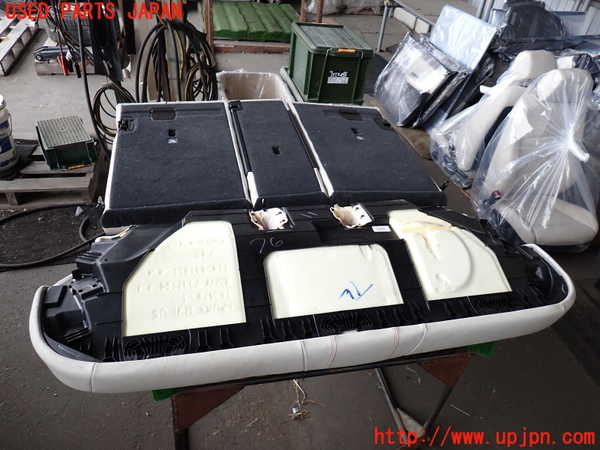 2UPJ-9236297385]BMW X4(XW20)(F26)リアシート 中古_5