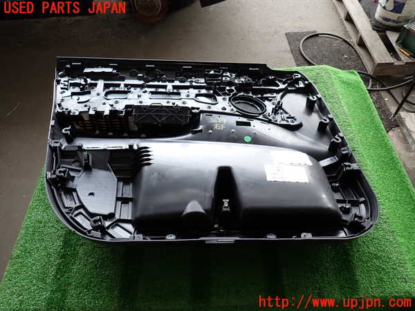 2UPJ-9236291234]BMW X4(XW20)(F26)右前ドア内張り 中古_5