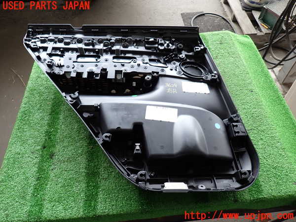 2UPJ-9236291294]BMW X4(XW20)(F26)右後ドア内張り 中古_5