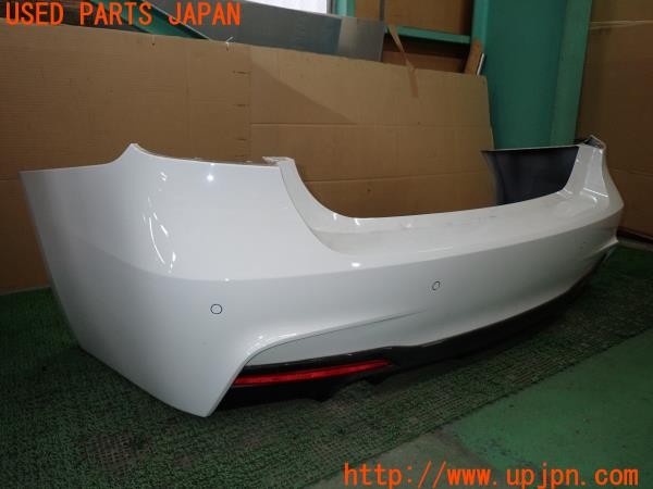 3UPJ=9236300058]BMW アクティブハイブリッド3 Mスポーツ(3F30 F30)純正 リアバンパー 3D Design ディフューザー付き 中古_2