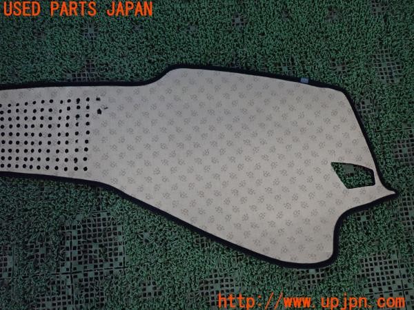 3UPJ=9236300624]BMW アクティブハイブリッド3 Mスポーツ(3F30 F30)社外 ダッシュボードカバー マット 右ハンドル用 中古_5