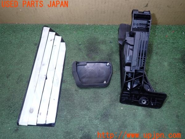 3UPJ=9236300630]BMW アクティブハイブリッド3 Mスポーツ(3F30 F30)社外 ペダルカバー フットレスト アクセルペダル付き 中古_2
