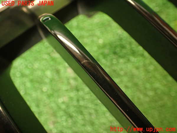 2UPJ-9236301050]BMW アクティブハイブリッド3(AH3)(3F30)ラジエターグリル 中古 (F30)_2