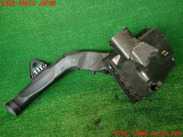 2UPJ-9236302560]BMW アクティブハイブリッド3(AH3)(3F30)エアクリーナーボックス 中古 (F30)_4