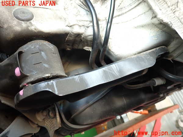 2UPJ-9236305295]BMW アクティブハイブリッド3(AH3)(3F30)リアメンバー 中古 (F30)_2
