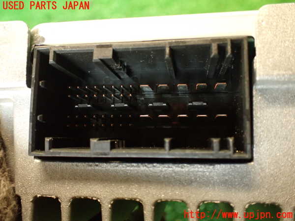 2UPJ-9236306525]BMW アクティブハイブリッド3(AH3)(3F30)アンプ 中古 (F30)_3