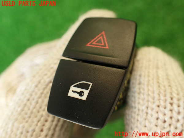 2UPJ-9236306290]BMW アクティブハイブリッド3(AH3)(3F30)ハザードスイッチ 中古 (F30)_2