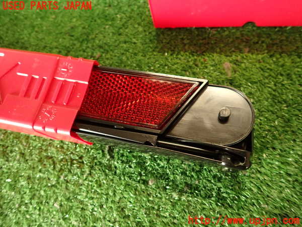 2UPJ-9236307805]BMW アクティブハイブリッド3(AH3)(3F30)車載工具 中古 (F30)_3