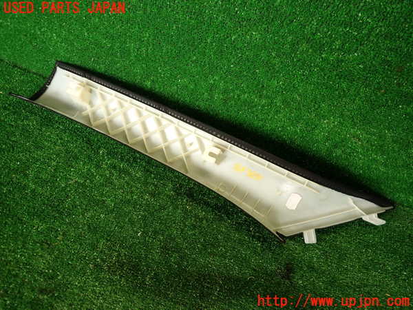 2UPJ-9236307655]BMW アクティブハイブリッド3(AH3)(3F30)右フロントピラートリム 中古 (F30)_3