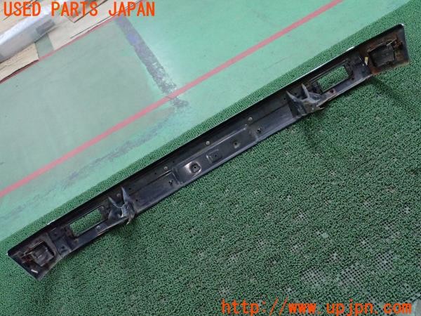 3UPJ=9236310048]セドリック ワゴン GL(WUY30)純正 フロントバンパー メッキ 中古_5