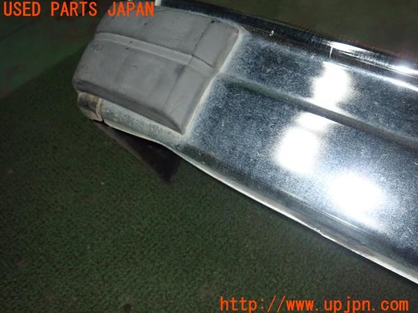3UPJ=9236310058]セドリック ワゴン GL(WUY30)純正 リアバンパー ナンバー灯付き IKI6007 メッキ 中古_4