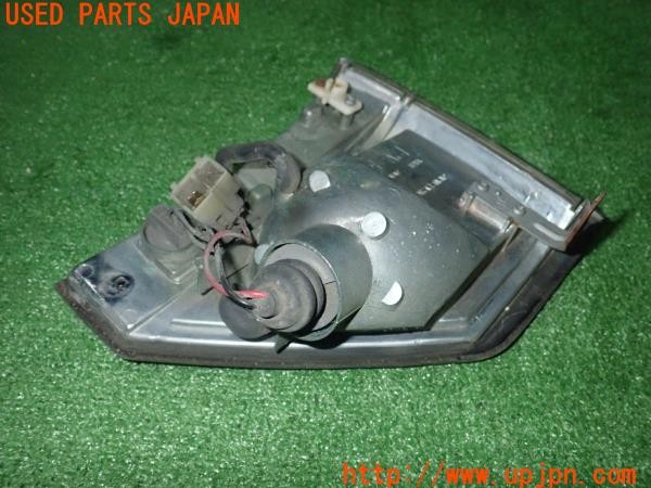 3UPJ=9236310523]セドリック ワゴン GL(WUY30)純正 右コーナーランプ 中古_2