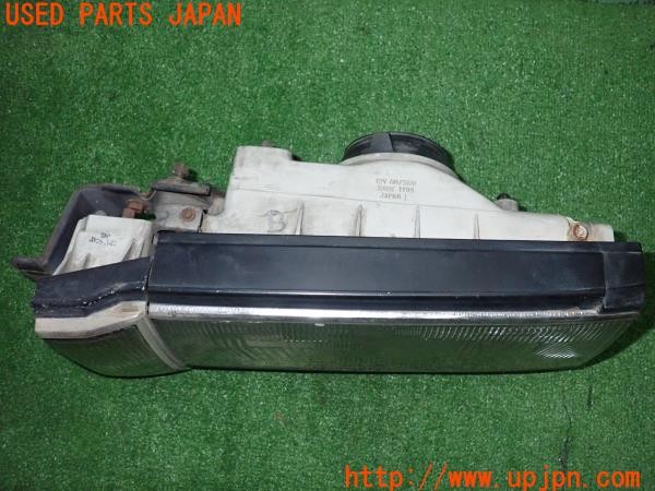 3UPJ=9236310561]セドリック ワゴン GL(WUY30)純正 左ヘッドライト 中古_2