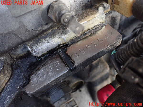 2UPJ-9236312010]セドリック ワゴン(WUY30)エンジン RD28 中古_3