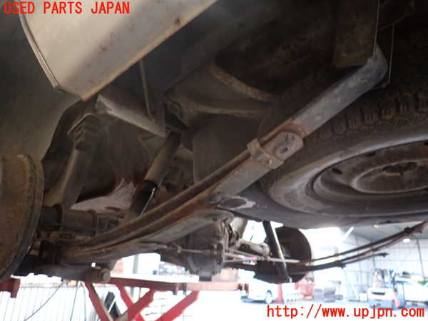 2UPJ-9236315105]セドリック ワゴン(WUY30)左リアスプリング 中古_3