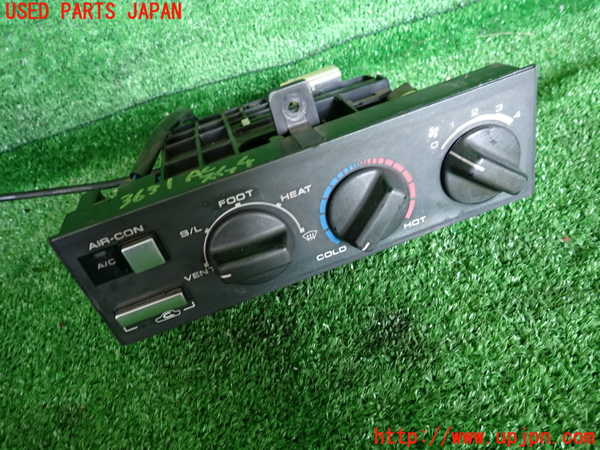 2UPJ-9236316066]セドリック ワゴン(WUY30)エアコンスイッチ1 中古_2