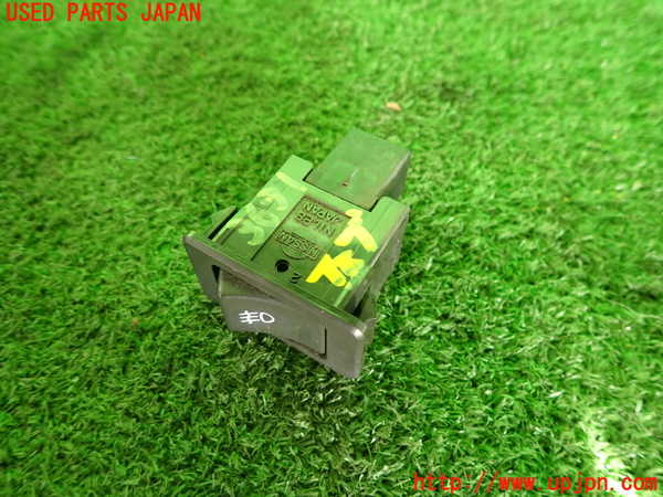 2UPJ-9236316295]セドリック ワゴン(WUY30)フォグスイッチ 中古_2