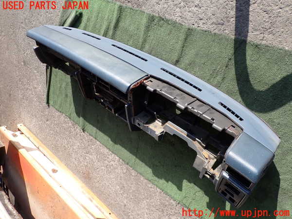 2UPJ-9236317505]セドリック ワゴン(WUY30)ダッシュボード (ジャンク品) 中古_2