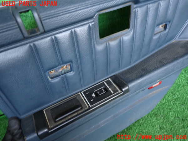 2UPJ-9236311294]セドリック ワゴン(WUY30)右後ドア内張り (ジャンク品) 中古_4